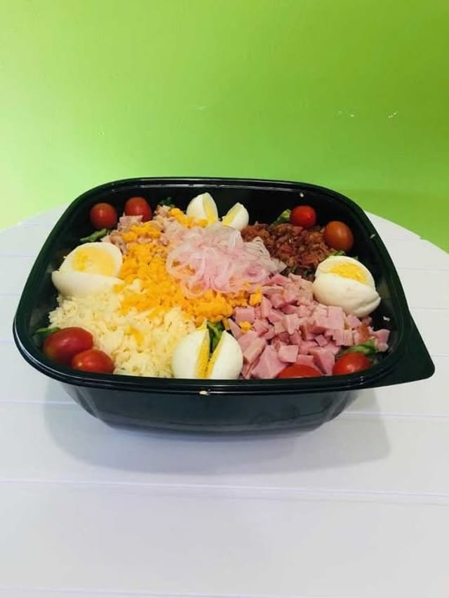Italian Salad Large feeds 4 - 10.
